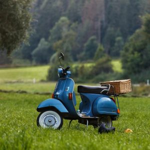 IT’S NOW OR NEVER - NAPOLI VESPA TOUR